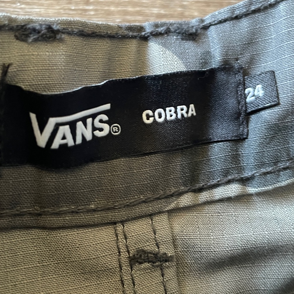 NWT Vans Camo Print Cobra Cargo Ski Skirt 100% Cotton - Picture 2 of 5